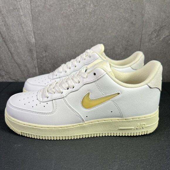 Nike Air Force 1 '07 LX Pale Vanilla Size 8.5 Mens Sneakers - Picture 6 of 12